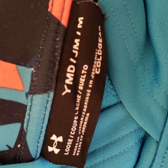 Youth Under Armour hoodie - Picture 3 of 3